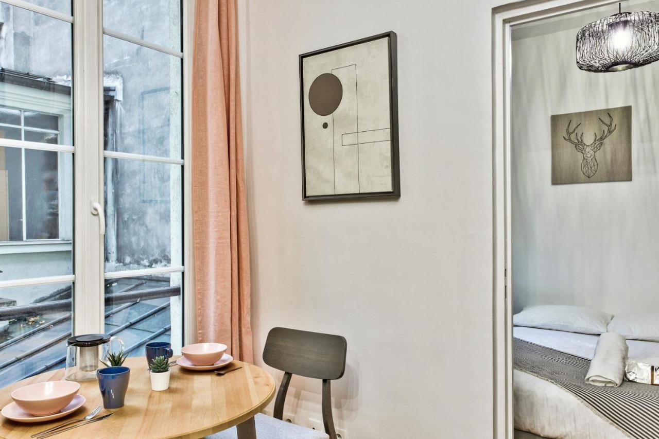 Beautiful Flat Just Nearby Madeleine In - Welkeys *